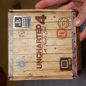 Uncharted 4 licensed pouch with  coin